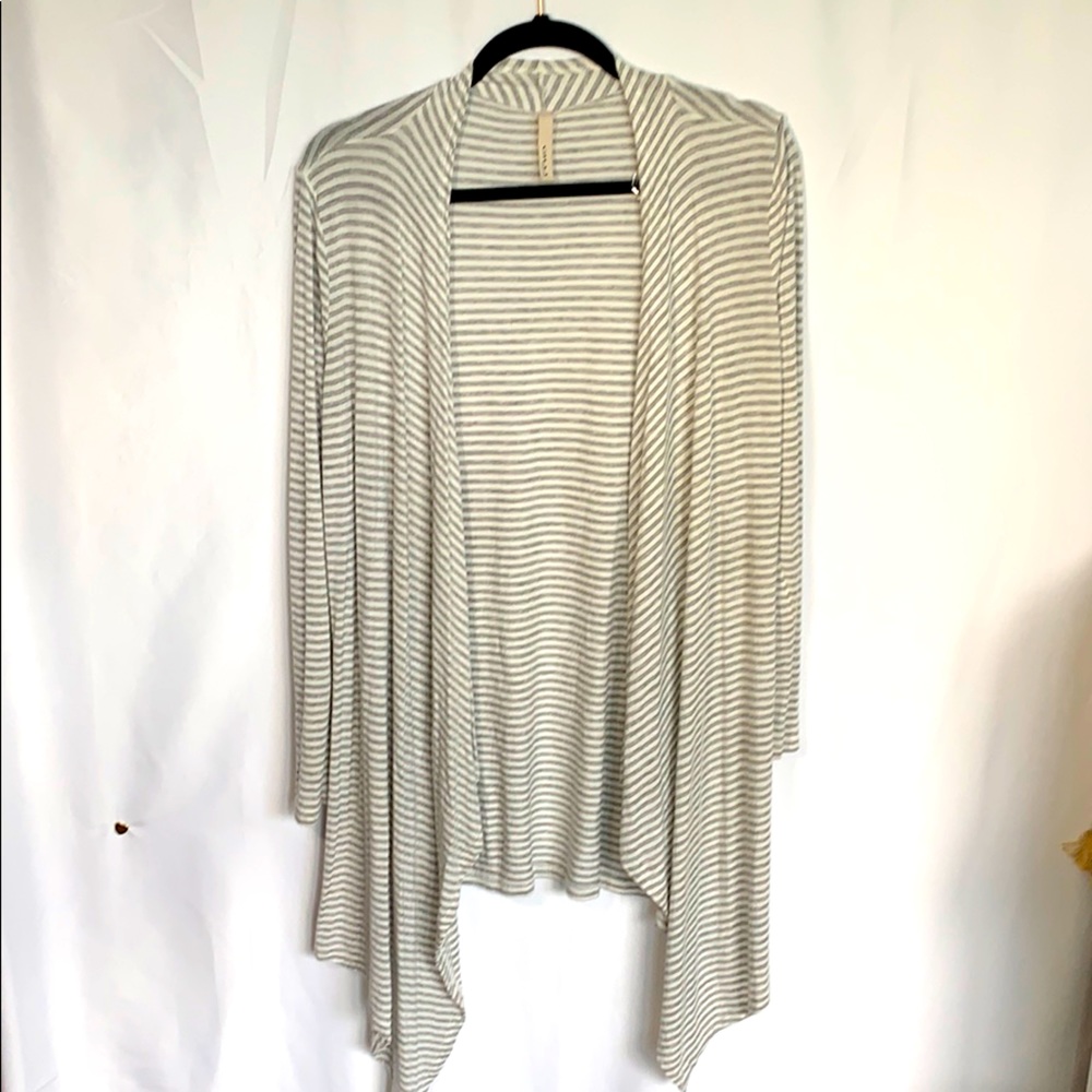 Ivory and grey stripe cardigan (E0062)